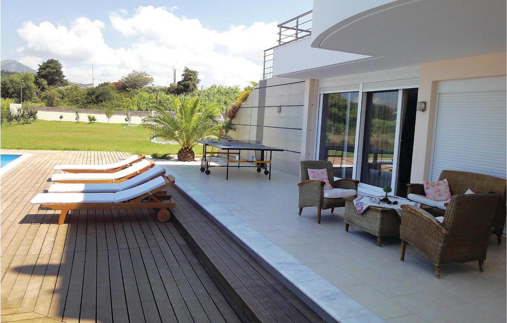 Lovely Home In Preveza With Outdoor Swimming Pool 카날리 외부 사진